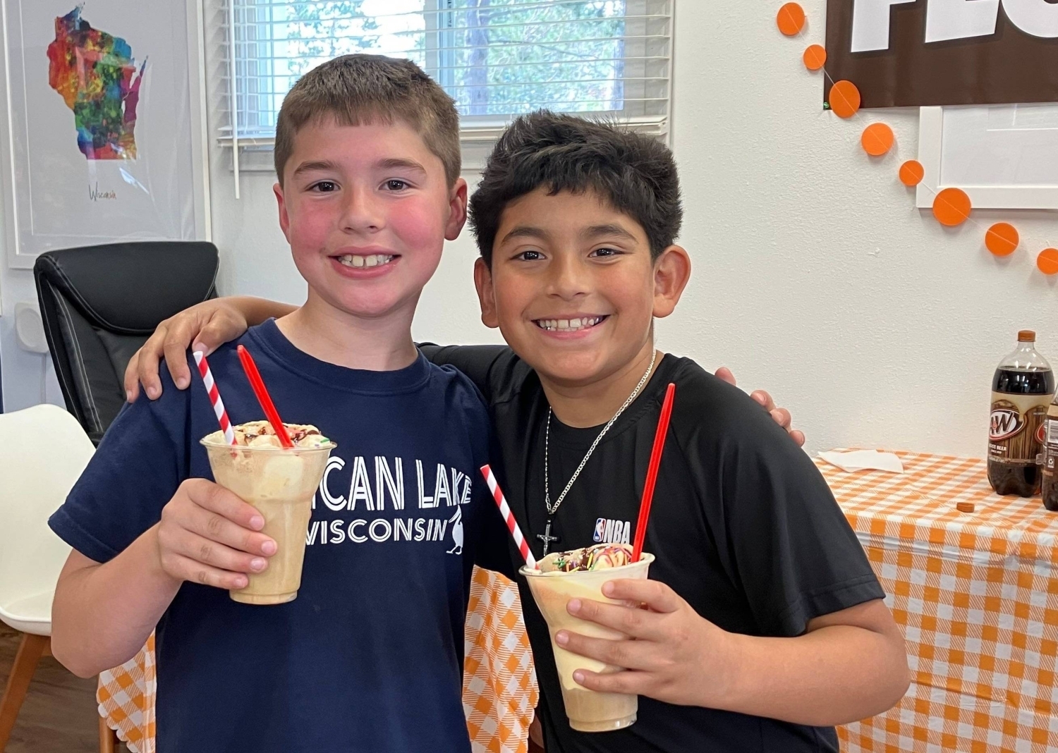 Lazy_Acres_WI_-_Root_Beer_Float_and_Fizz_Social.jpg